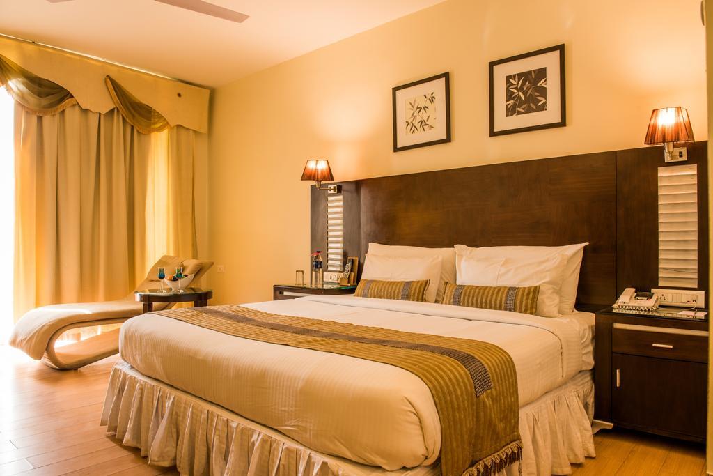 The Red Maple Mashal Indore Extérieur photo